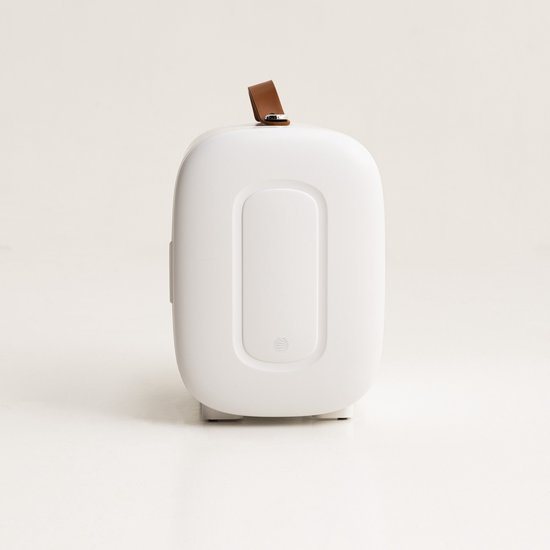 Knikker® 4L Skincare Fridge - Mini Koelkast voor Make-up en Drinken - Koud- en warmstand - Wit - Inclusief Ice Globe